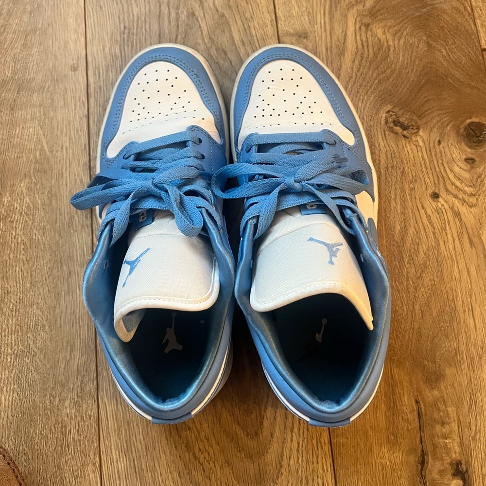authentic jordan 1 low women’s unc colorway.